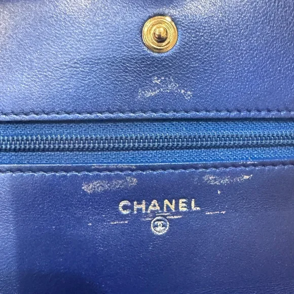 CHANEL Metallic Patent Quilted Boy Wallet On Chain WOC Blue - Picture 5 of 7